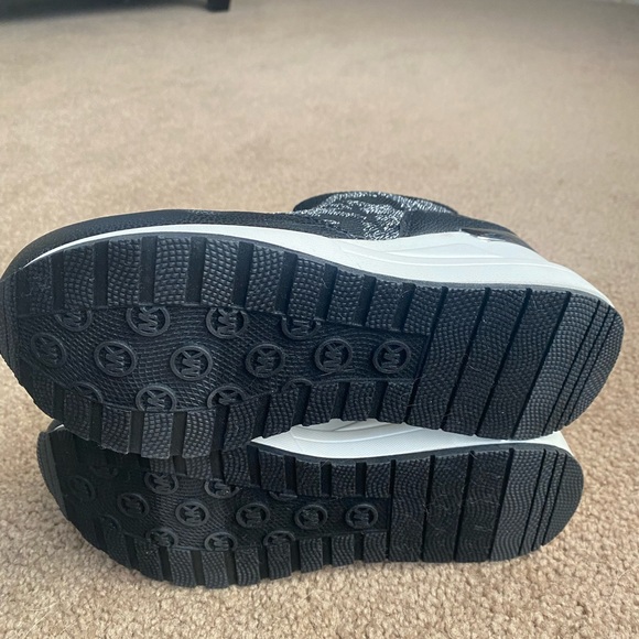 MICHAEL MICHAEL KORS SOCK SNEAKERS LOGO Kids - Picture 5 of 14